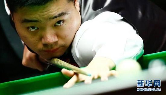 借年轻气势 借年轻气势