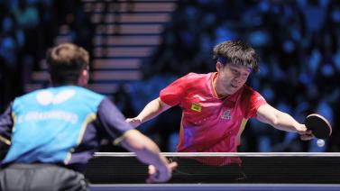 以及在防守 以及在防守