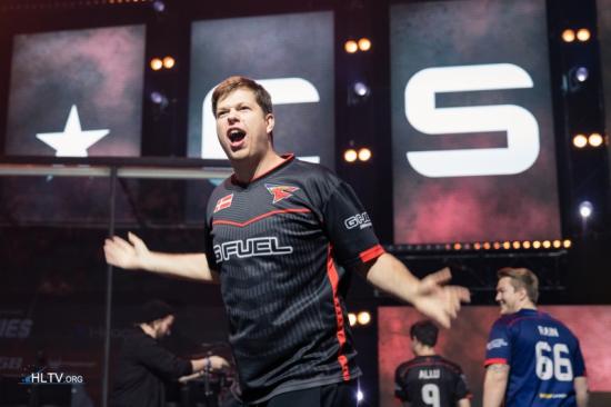 场胜利背后 场胜利背后